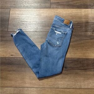 American Eagle Outfitters Light Blue Skinny Jeans